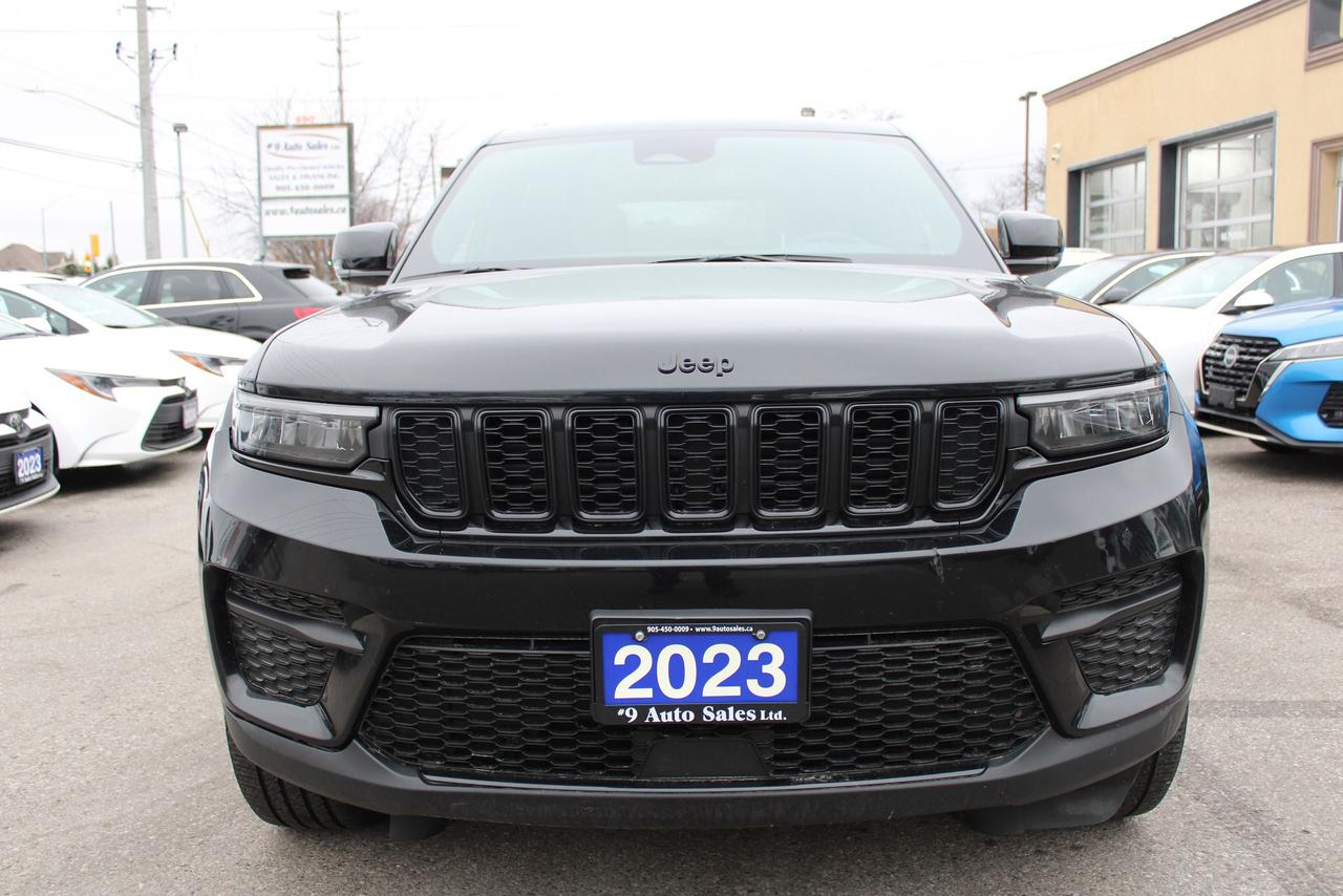 2023 Jeep Grand Cherokee Altitude Photo