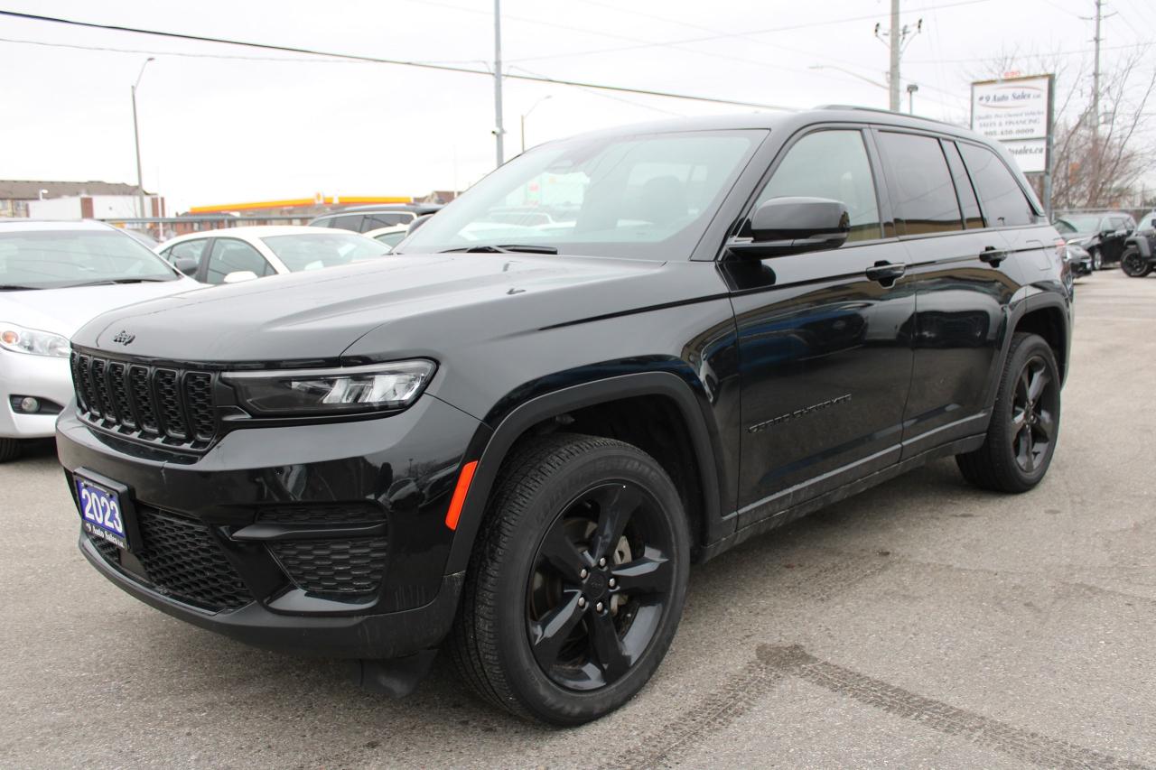 2023 Jeep Grand Cherokee Altitude Photo