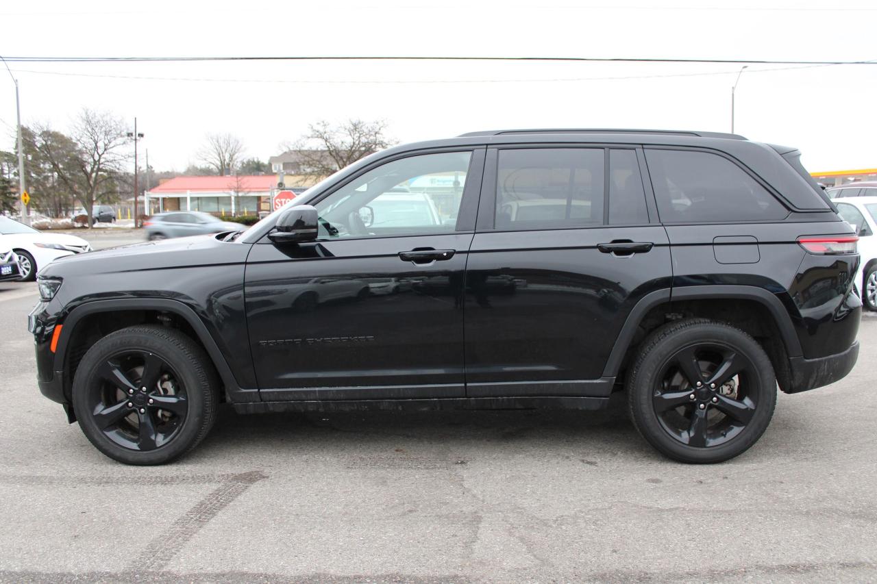 2023 Jeep Grand Cherokee Altitude Photo3