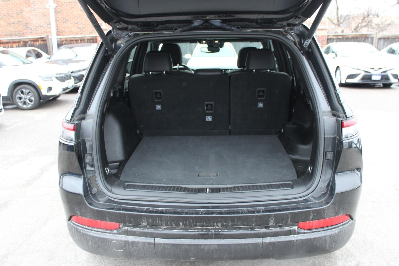 2023 Jeep Grand Cherokee Altitude Photo