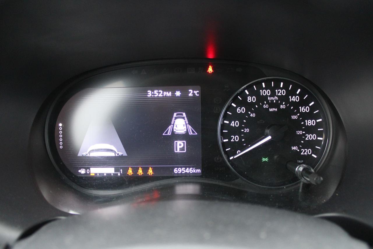 2024 Nissan Kicks SR Photo