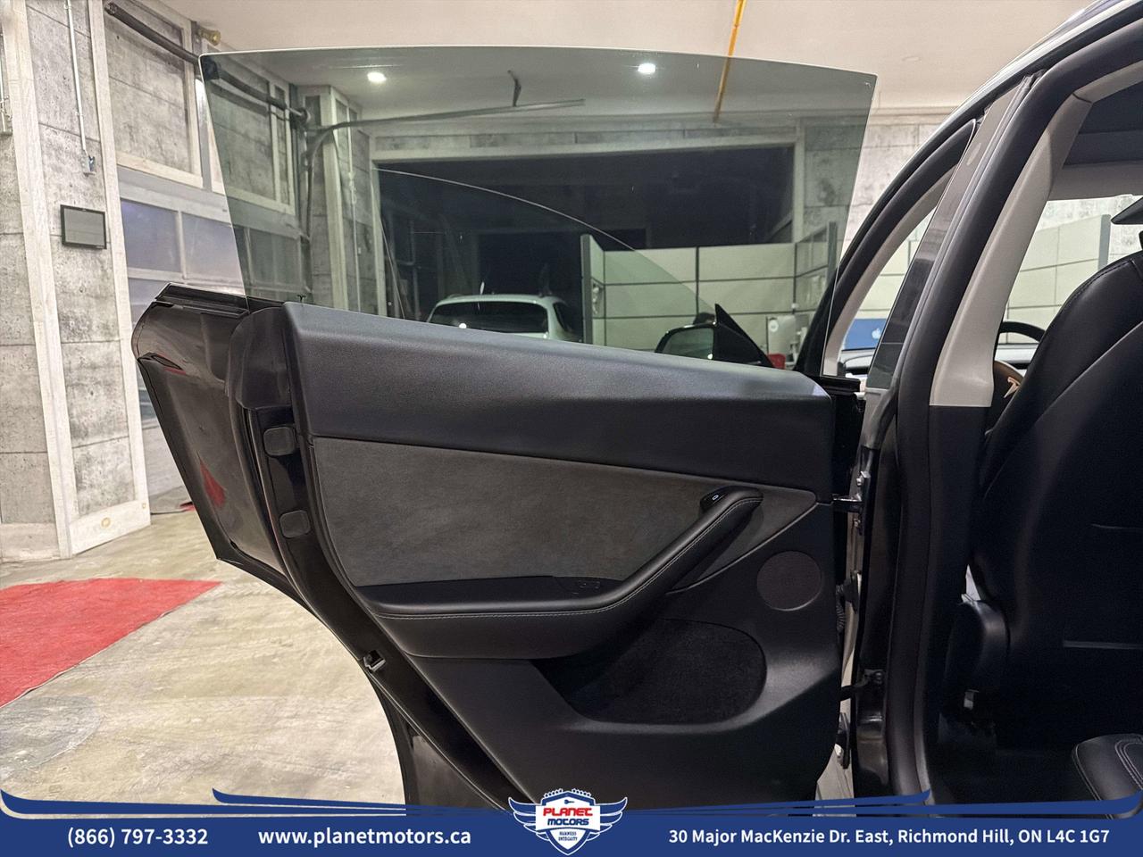 2023 Tesla Model Y LONG RANGE Photo