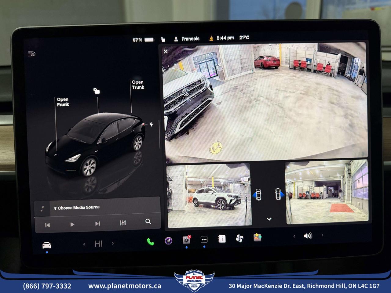 2023 Tesla Model Y LONG RANGE Photo