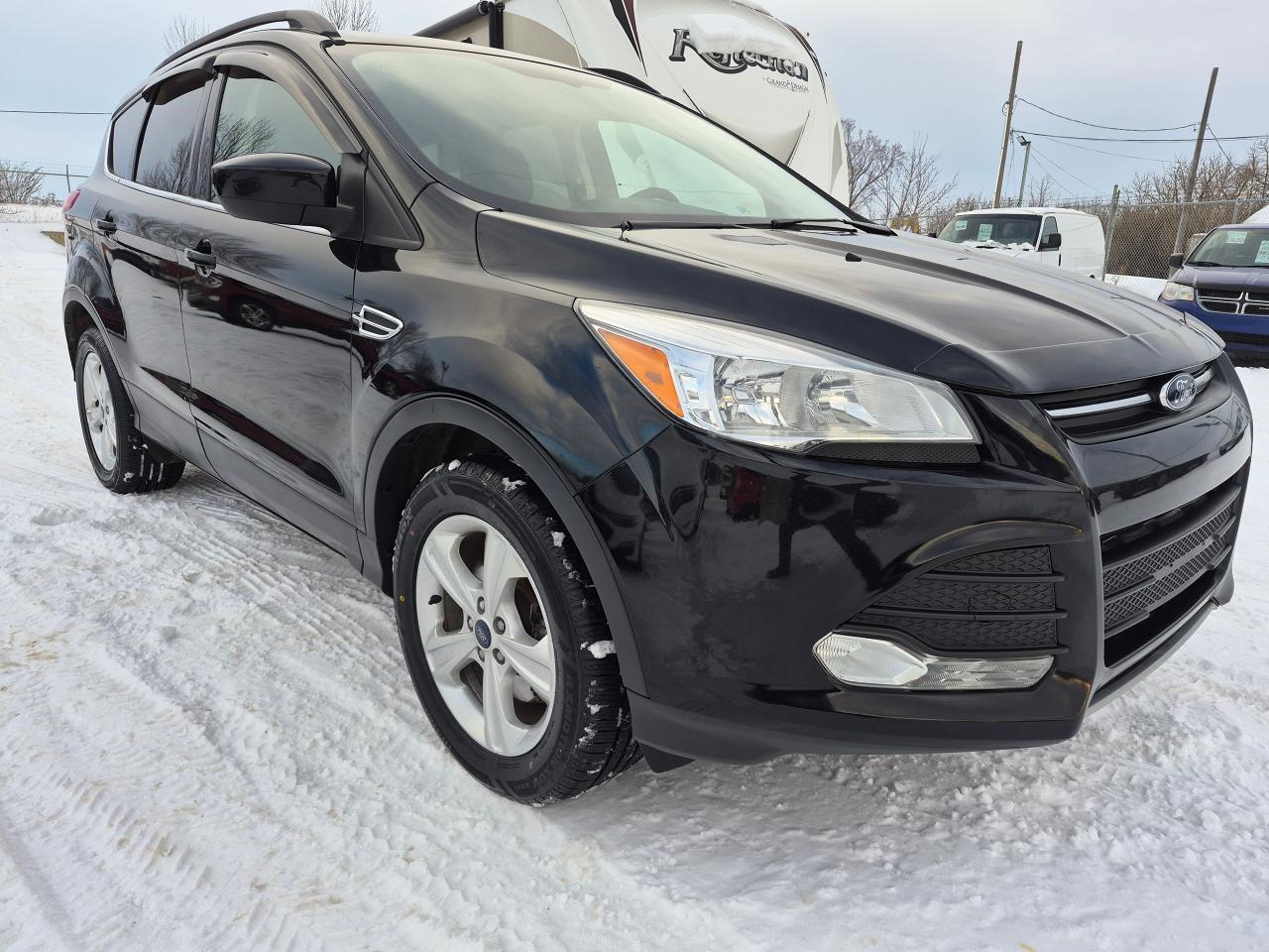 2016 Ford Escape 4WD SE Htd Seats, Large BU Cam, Park Assist, Power - Photo #1