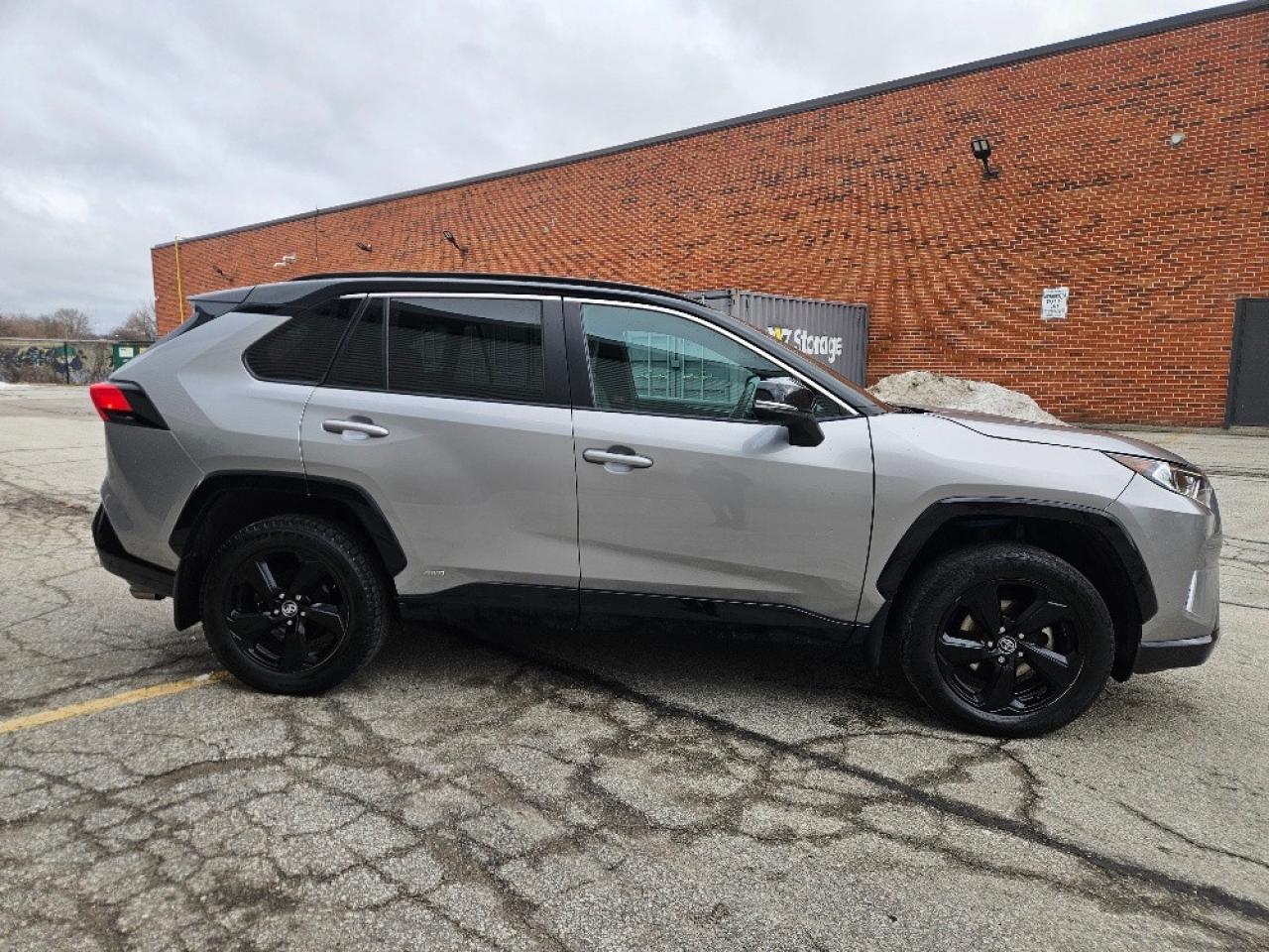 2021 Toyota RAV4 XSE HYBRID AWD-LEATHER-SUNROOF-CERTIFIED Photo