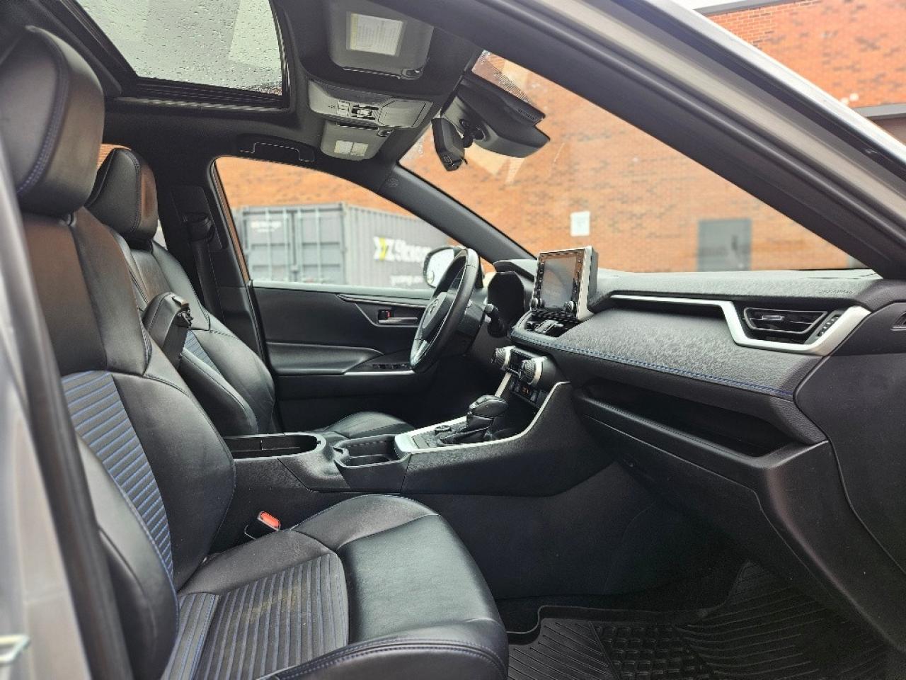 2021 Toyota RAV4 XSE HYBRID AWD-LEATHER-SUNROOF-CERTIFIED Photo