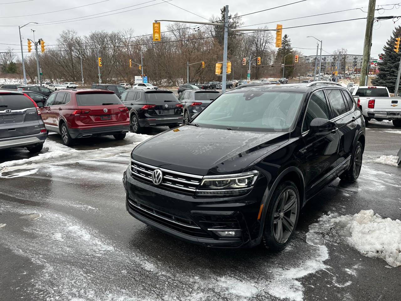 2018 Volkswagen Tiguan Highline Photo2
