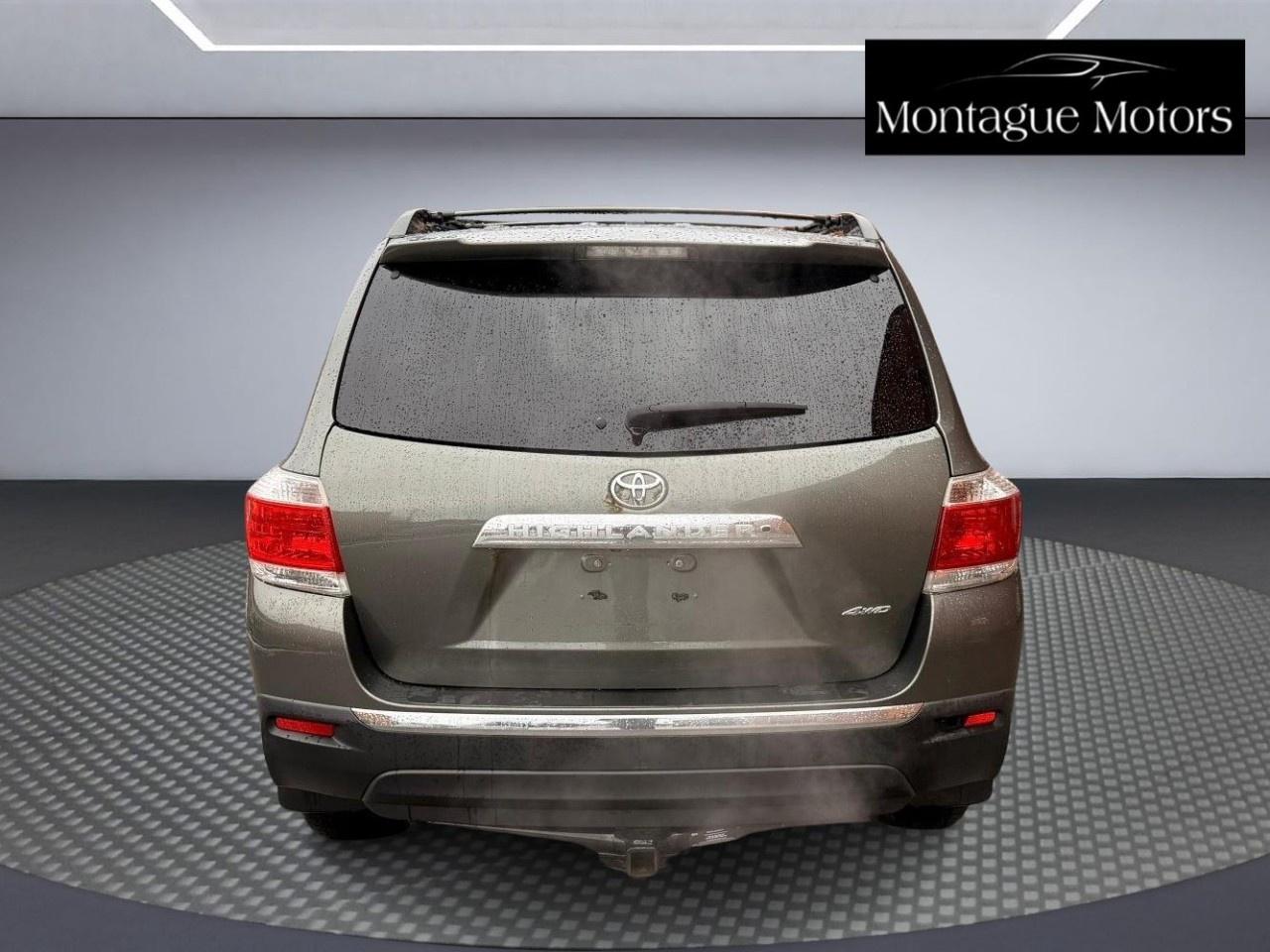 2011 Toyota Highlander 4WD 4DR Photo