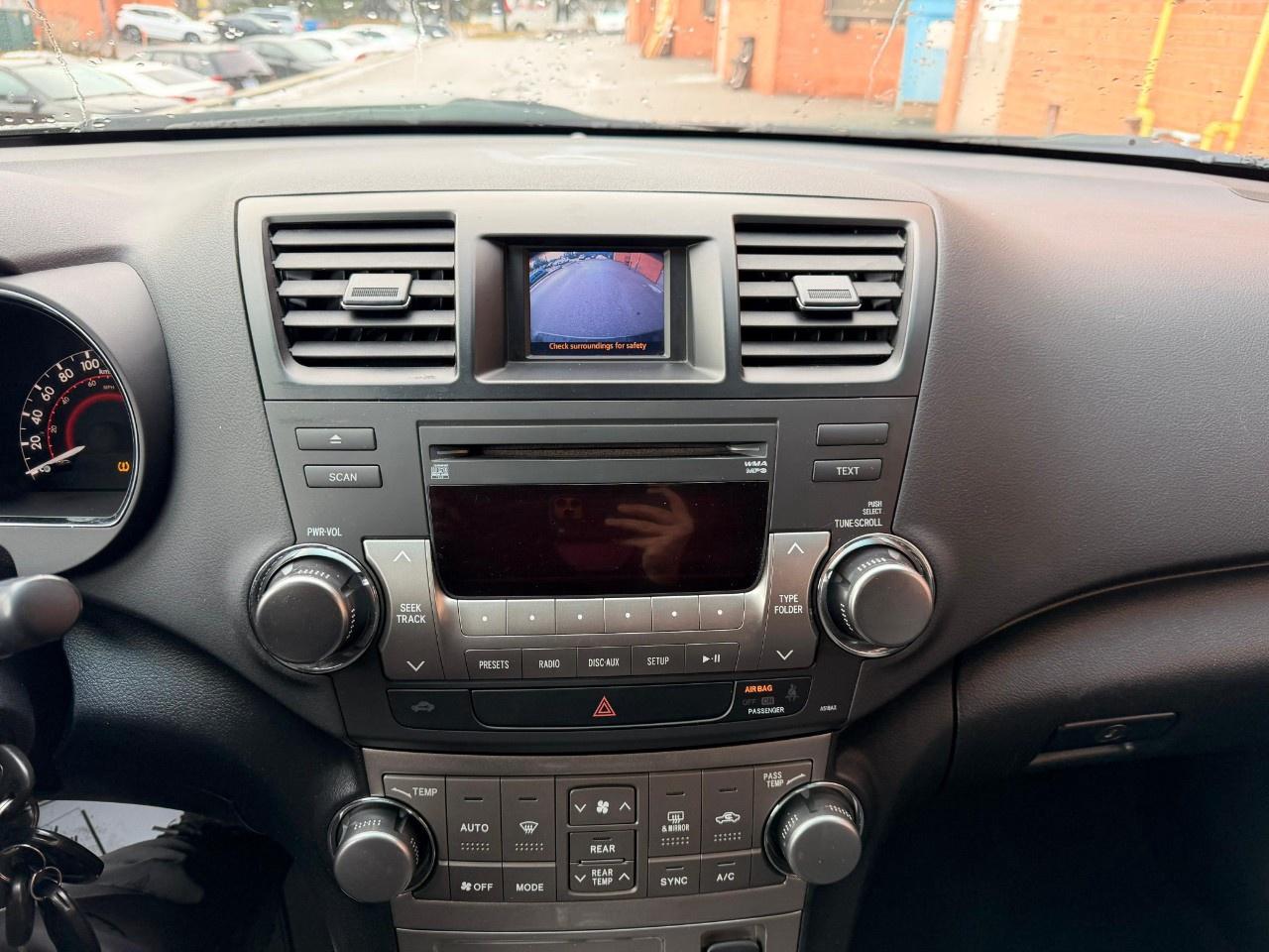 2011 Toyota Highlander 4WD 4DR Photo