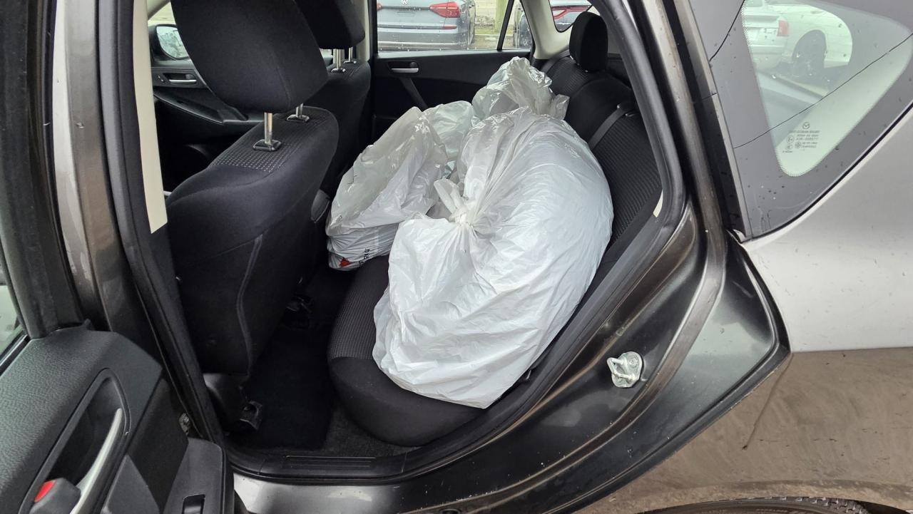 2012 Mazda MAZDA3 GX, HATCH, 4 CYL, ONLY 172KMS, RELIABLE, CERTIFIED Photo