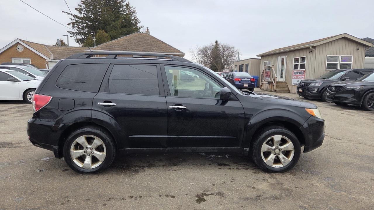 2010 Subaru Forester X Photo