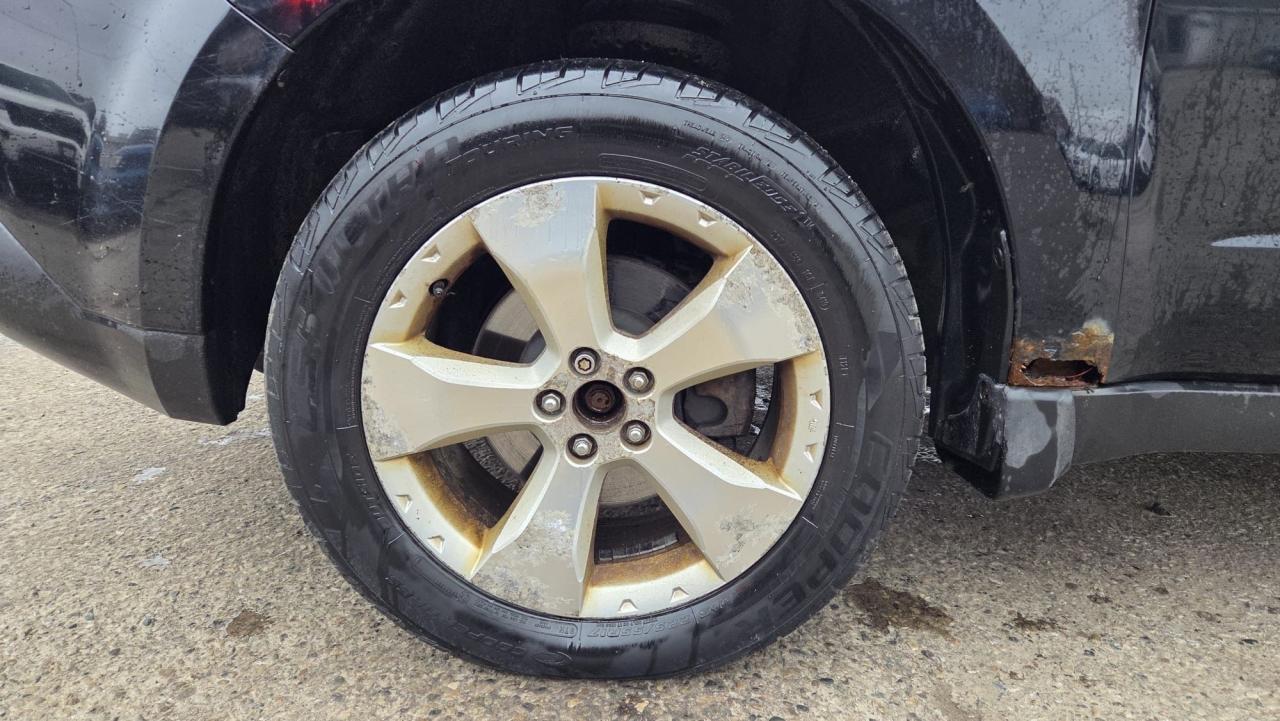 2010 Subaru Forester X Photo