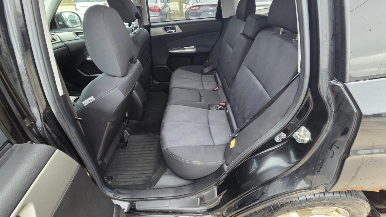 2010 Subaru Forester X Photo