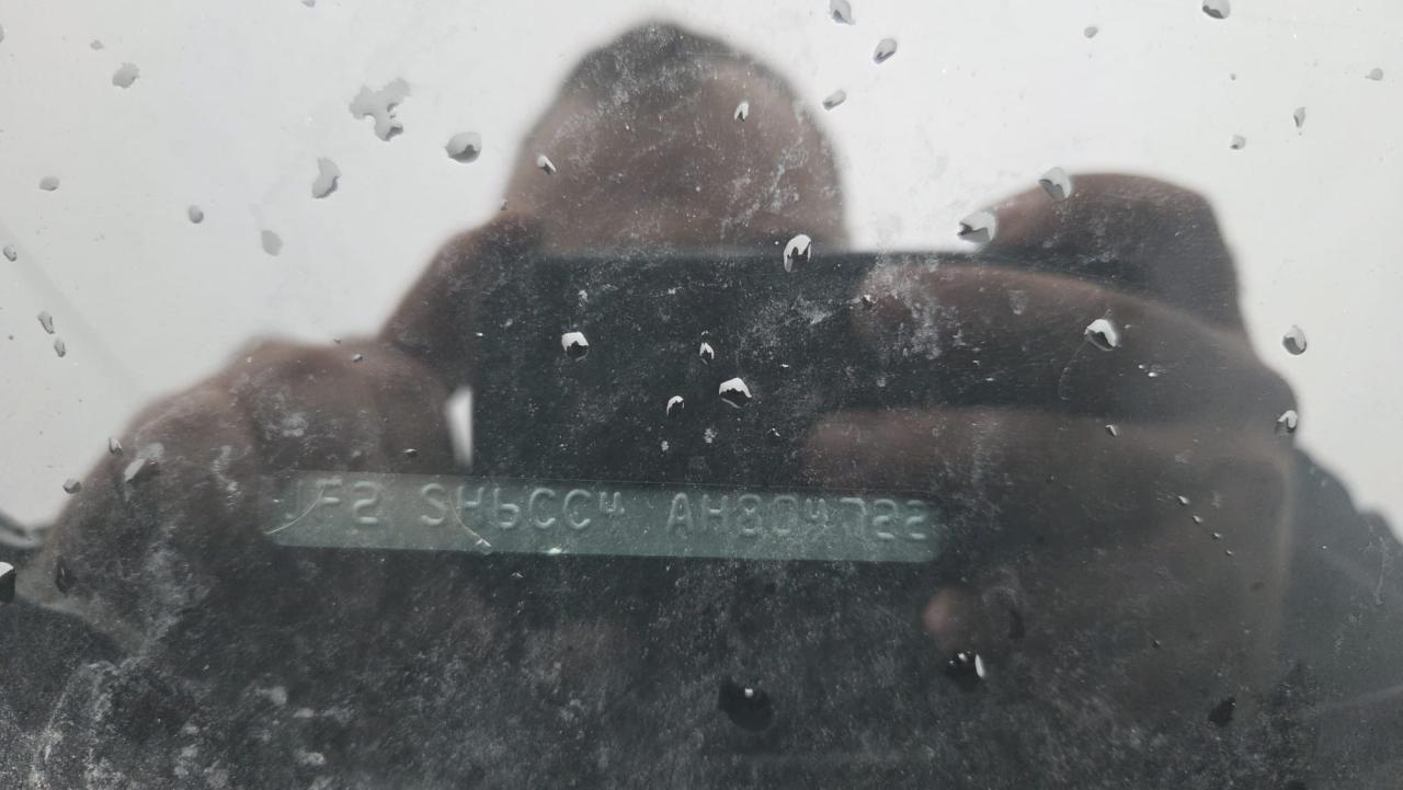 2010 Subaru Forester X Photo