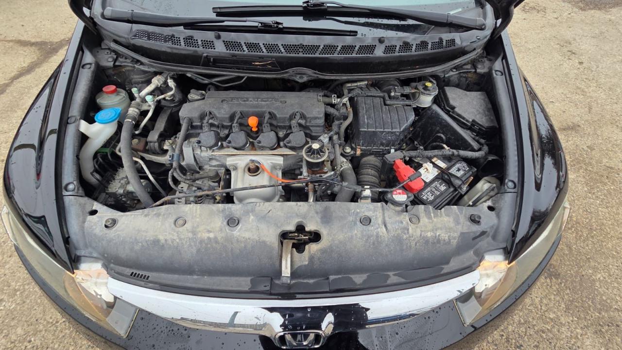 2010 Honda Civic DX, SEDAN, AUTO, ONLY 25,000KMS, CERTIFiED Photo