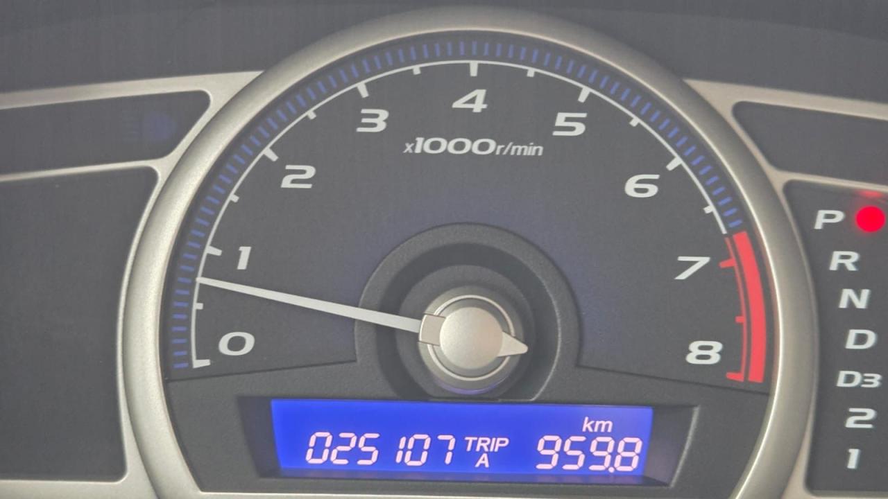 2010 Honda Civic DX, SEDAN, AUTO, ONLY 25,000KMS, CERTIFiED Photo