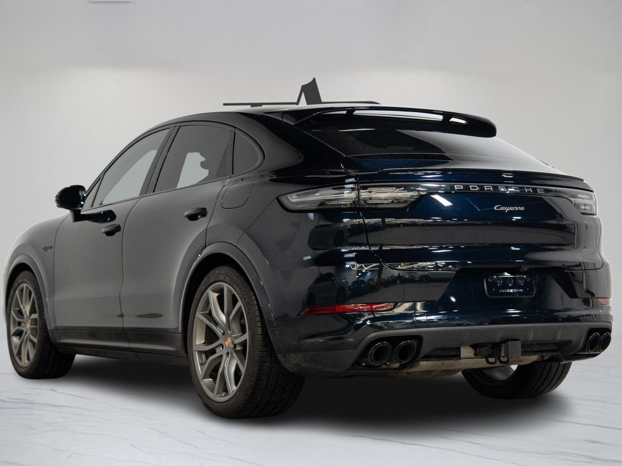 2023 Porsche Cayenne PLATINUM | E-HYBRID | COUPE | PREMIUM PLUS | 21 IN Photo