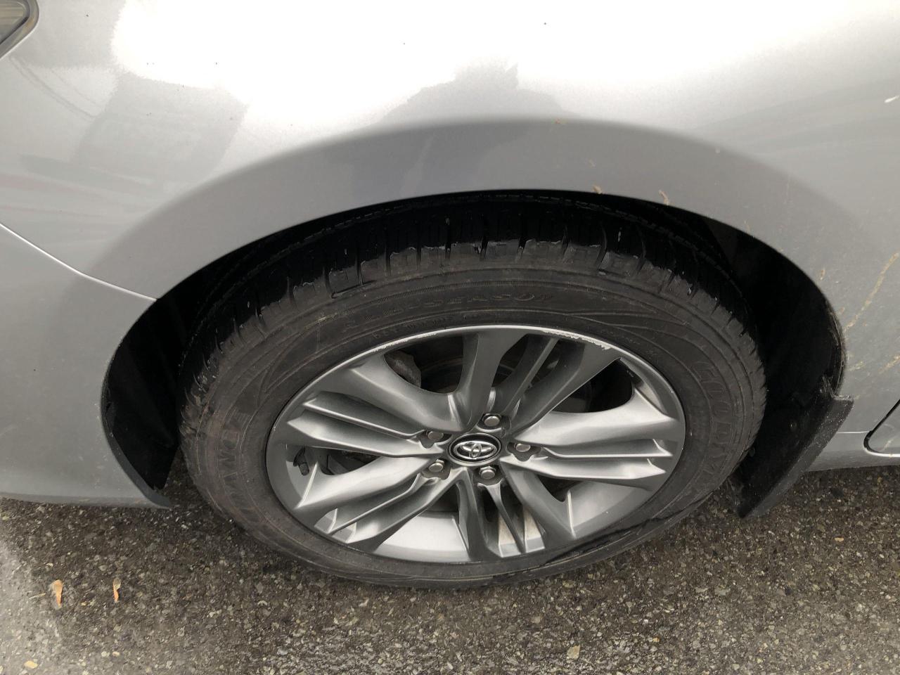 2017 Toyota Camry SE SE, SOFTEX/FABRIC, HTD. SEATS, BK. CAM, ALLOYS Photo