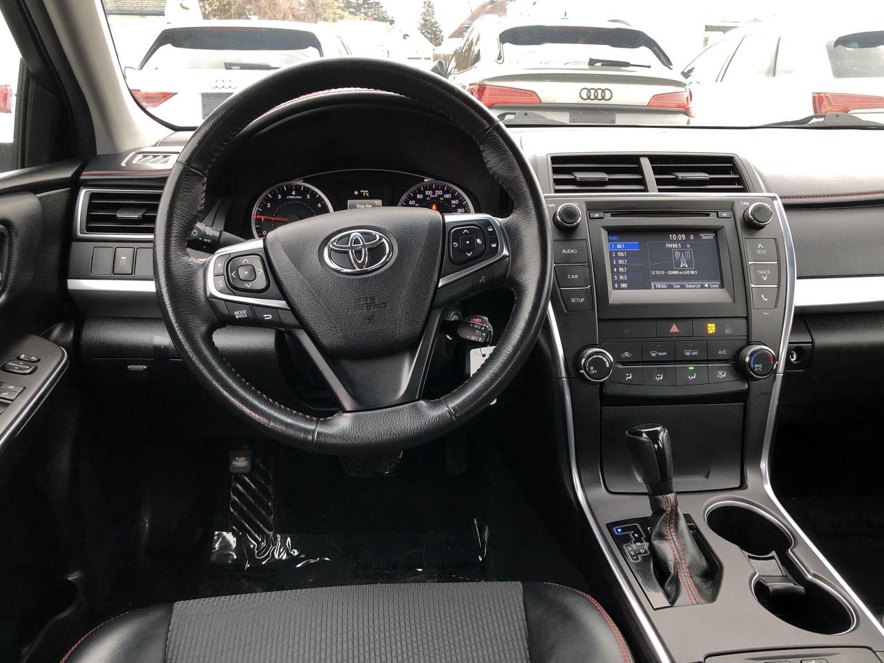 2017 Toyota Camry SE SE, SOFTEX/FABRIC, HTD. SEATS, BK. CAM, ALLOYS Photo