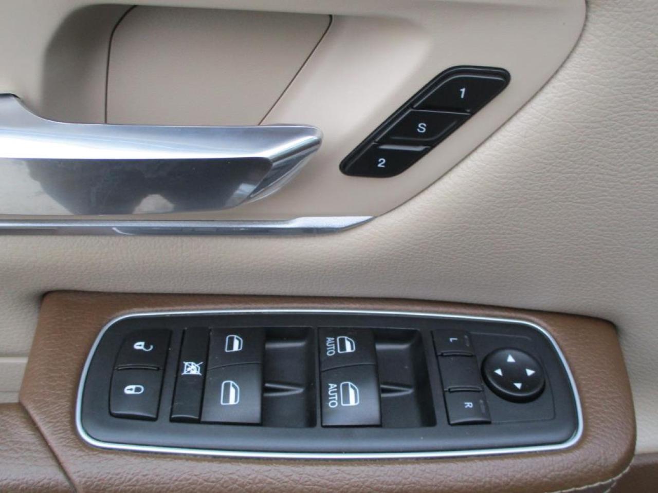 2020 RAM 1500 LARAMIE QUAD CAB 4WD Photo