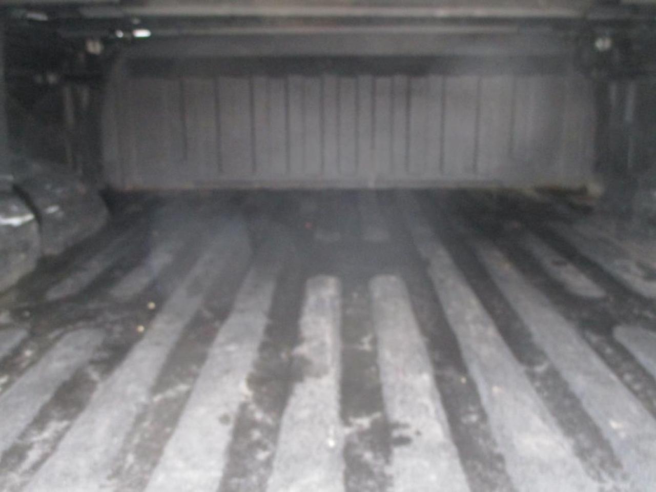 2020 RAM 1500 LARAMIE QUAD CAB 4WD - Photo #8