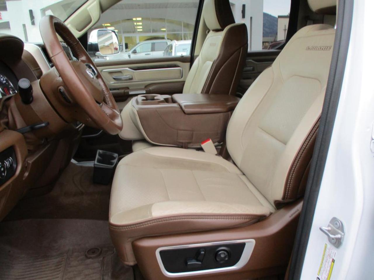 2020 RAM 1500 LARAMIE QUAD CAB 4WD Photo