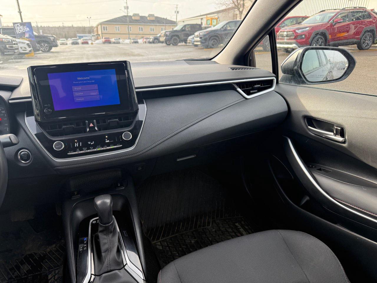 2023 Toyota Corolla SE Photo