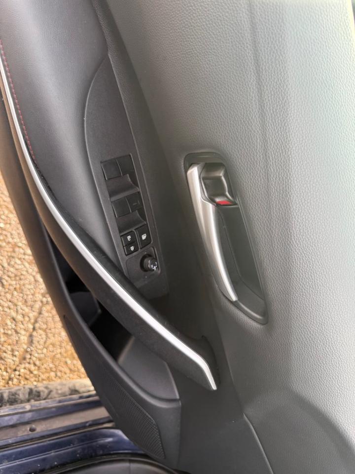 2023 Toyota Corolla SE Photo