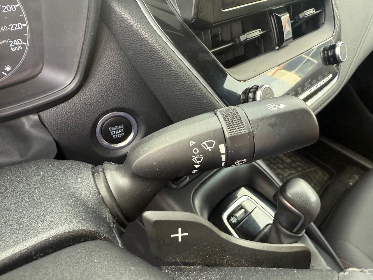 2023 Toyota Corolla SE Photo