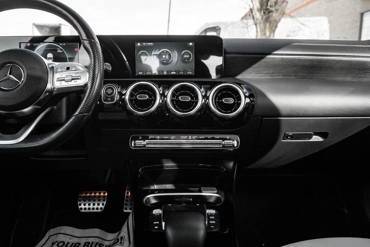 2022 Mercedes-Benz CLA-Class CLA 250 Photo