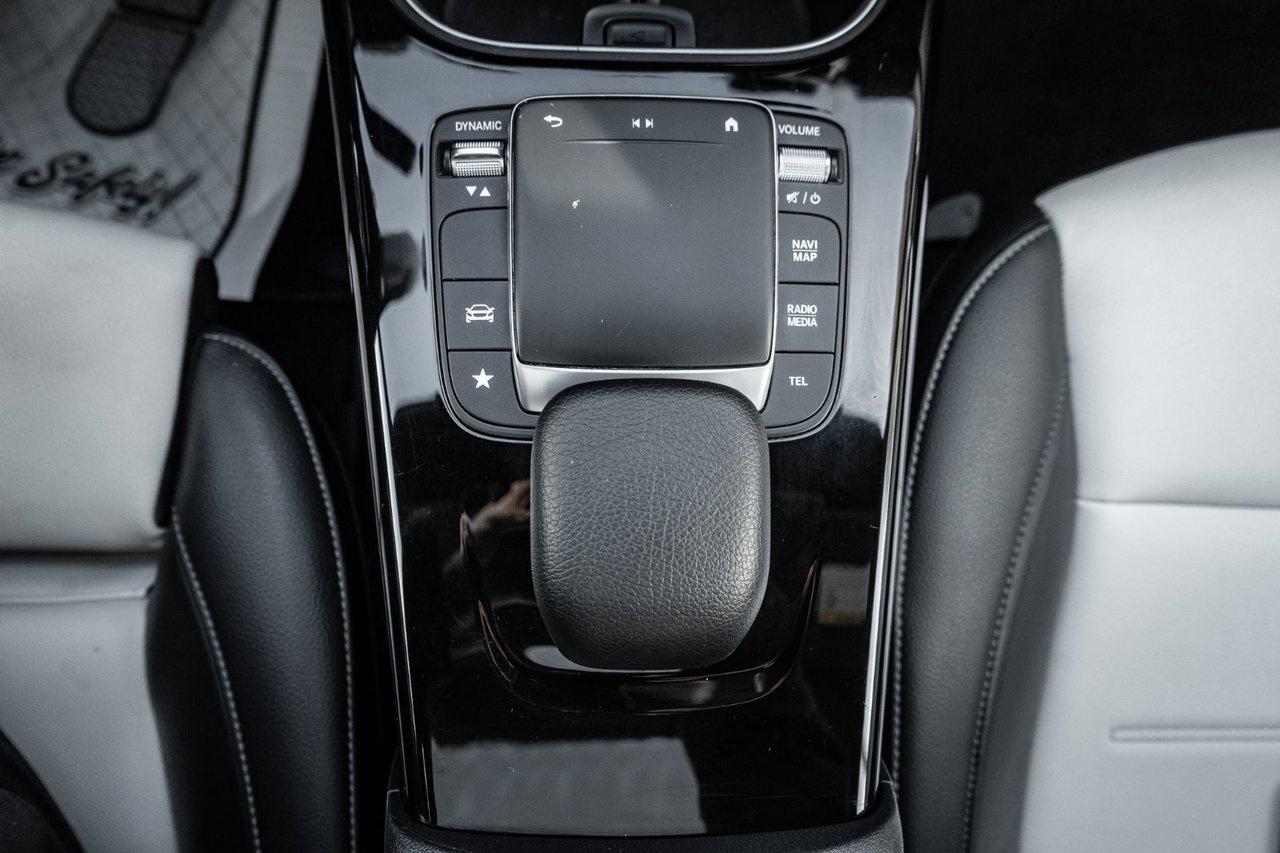 2022 Mercedes-Benz CLA-Class CLA 250 Photo