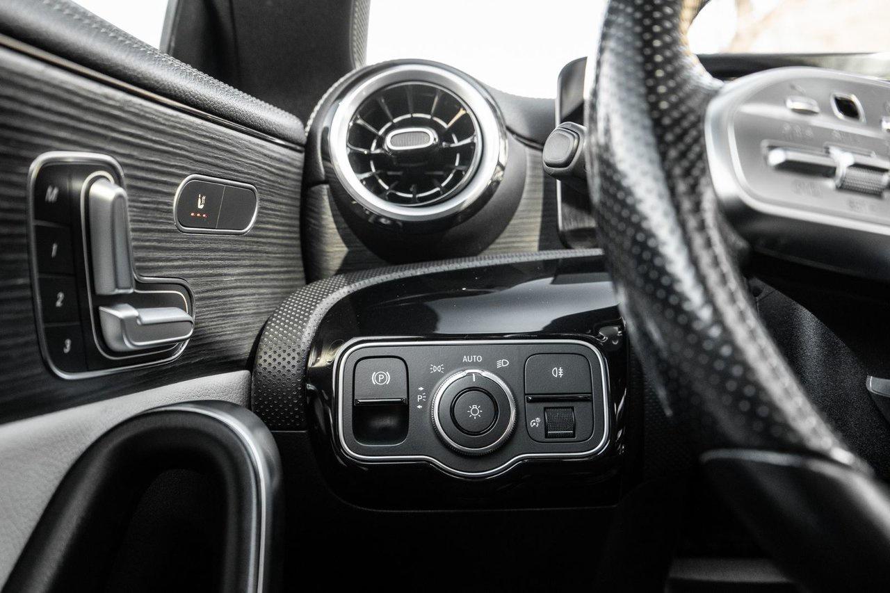 2022 Mercedes-Benz CLA-Class CLA 250 Photo