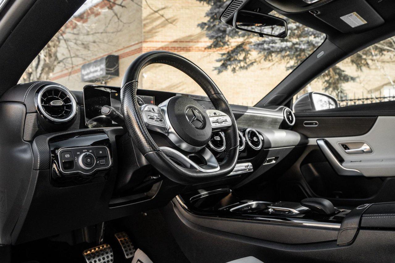 2022 Mercedes-Benz CLA-Class CLA 250 Photo