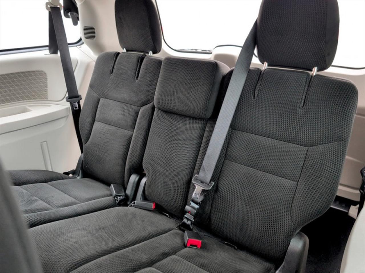 2017 Dodge Grand Caravan SE ``Canada Value Pkg``  **LOW KMS** Photo