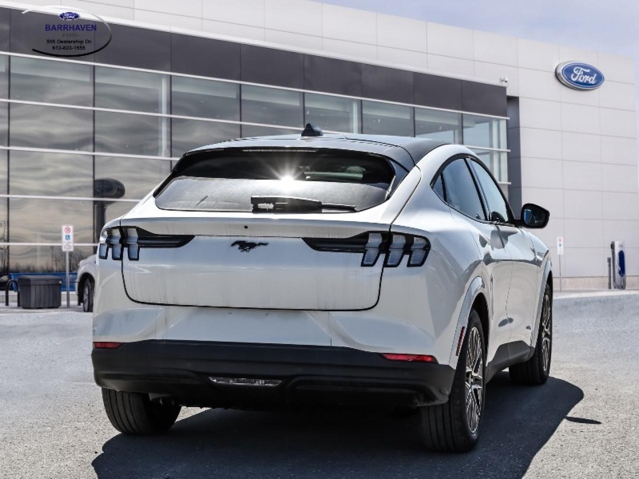 2025 Ford Mustang Mach-E Premium Photo2