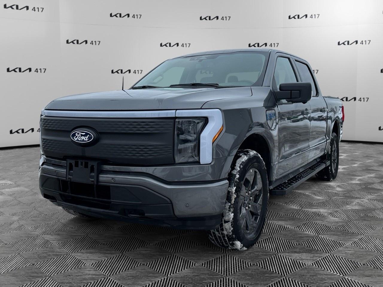 Used 2024 Ford F-150 Lightning Flash 4WD SuperCrew 5.5' Box for sale in Gloucester, ON