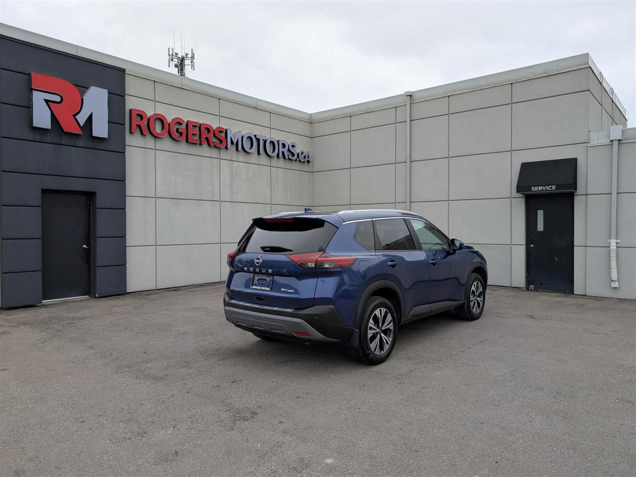 2023 Nissan Rogue SV AWD - PANO ROOF - 360 CAM - TECH FEATS Photo4