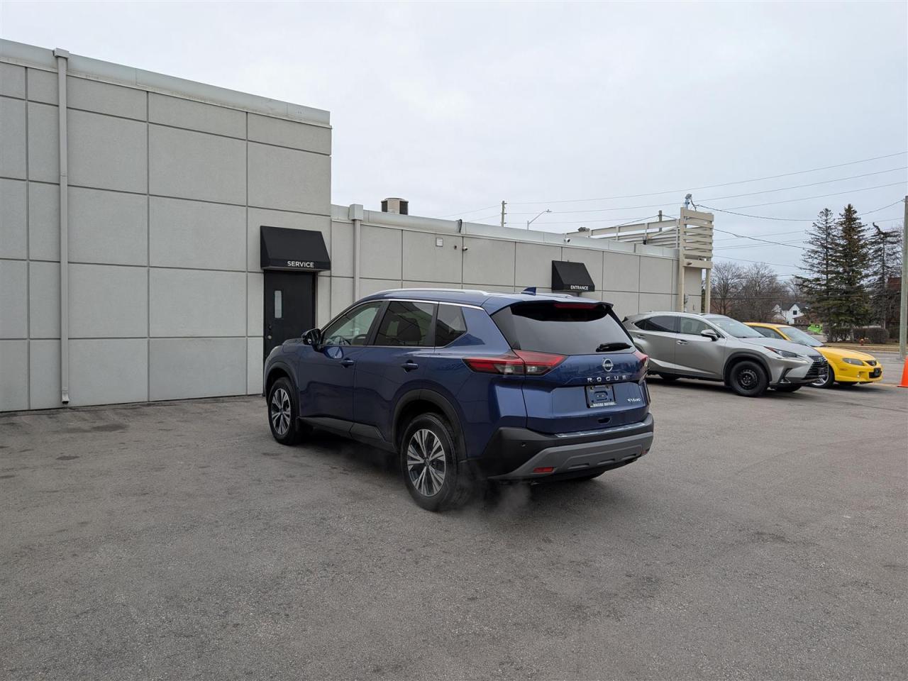 2023 Nissan Rogue SV AWD - PANO ROOF - 360 CAM - TECH FEATS Photo