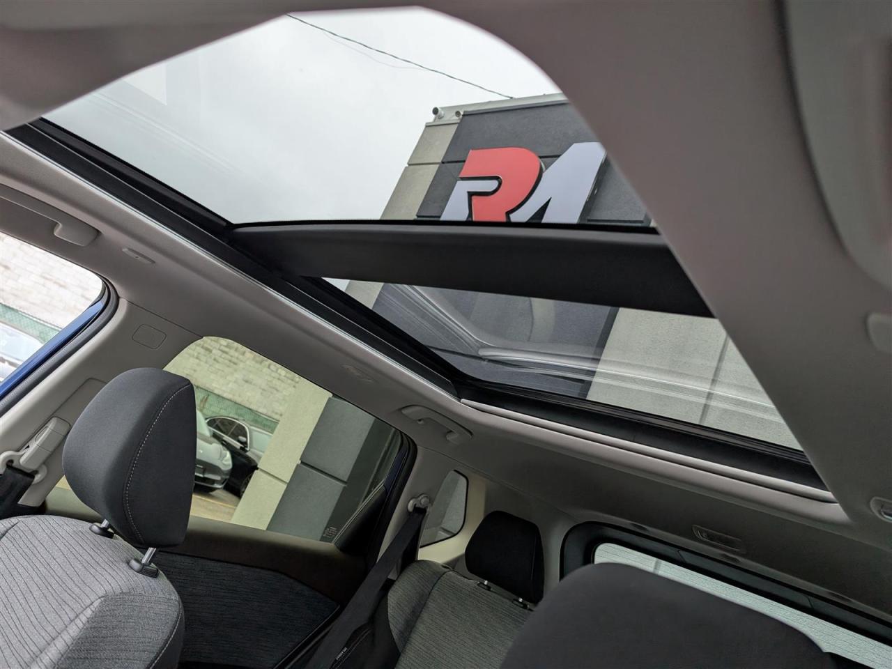 2023 Nissan Rogue SV AWD - PANO ROOF - 360 CAM - TECH FEATS Photo