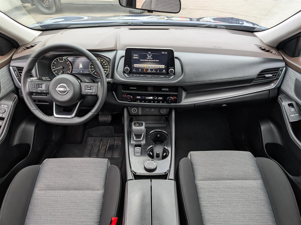 2023 Nissan Rogue SV AWD - PANO ROOF - 360 CAM - TECH FEATS Photo