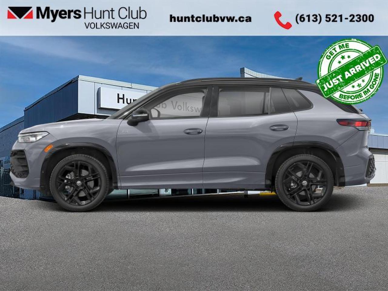 2026 Volkswagen Tiguan Comfortline R-Line Black Edition Photo0