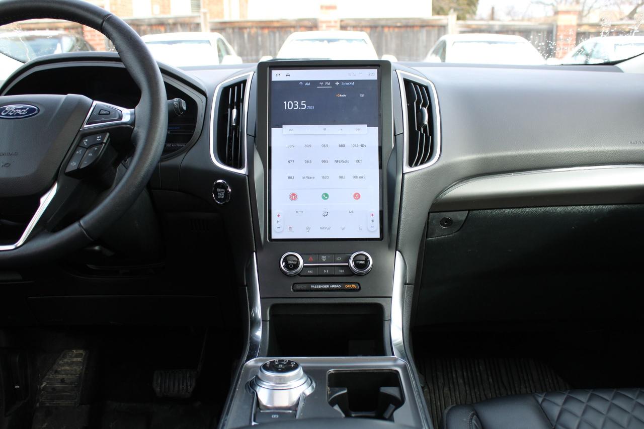 2024 Ford Edge Titanium Photo