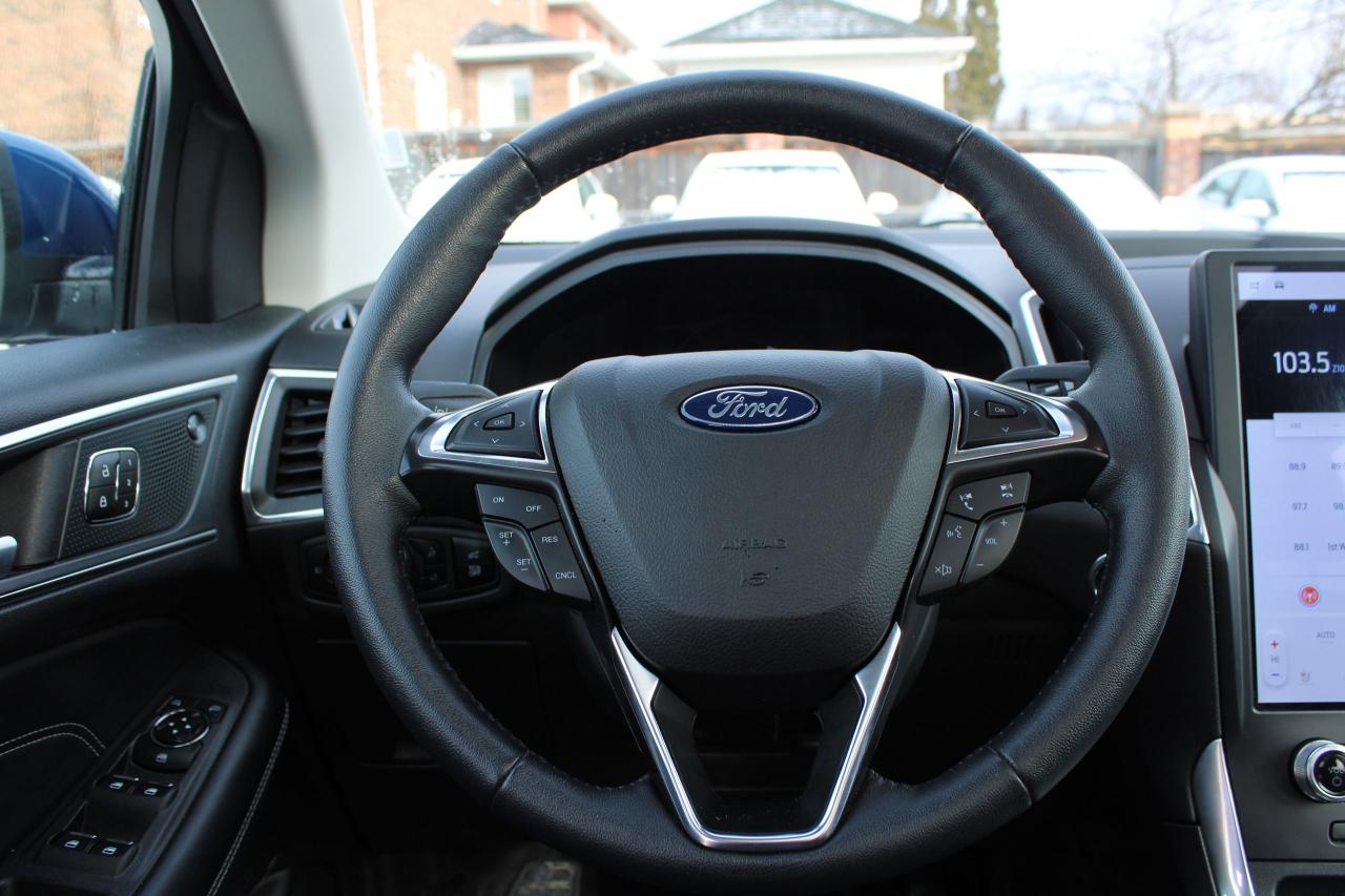 2024 Ford Edge Titanium Photo