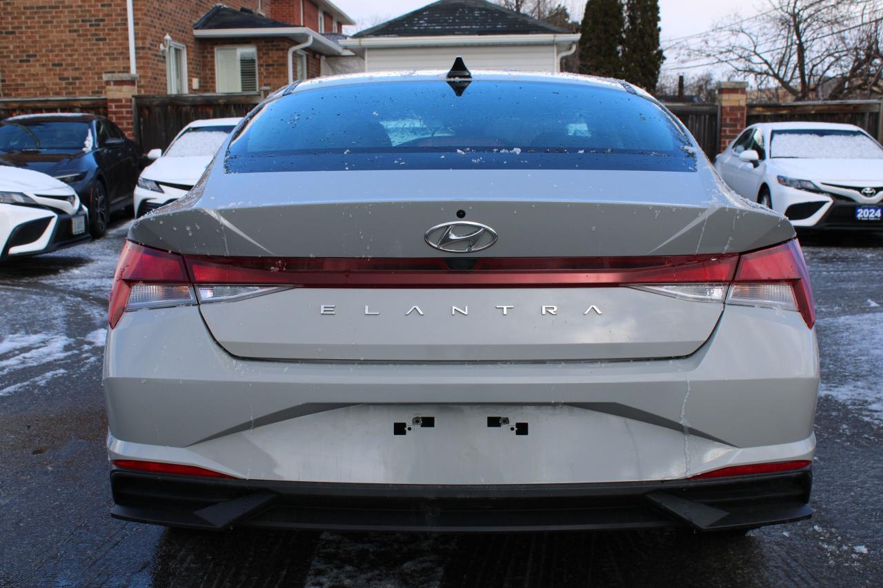 2023 Hyundai Elantra Preferred Photo