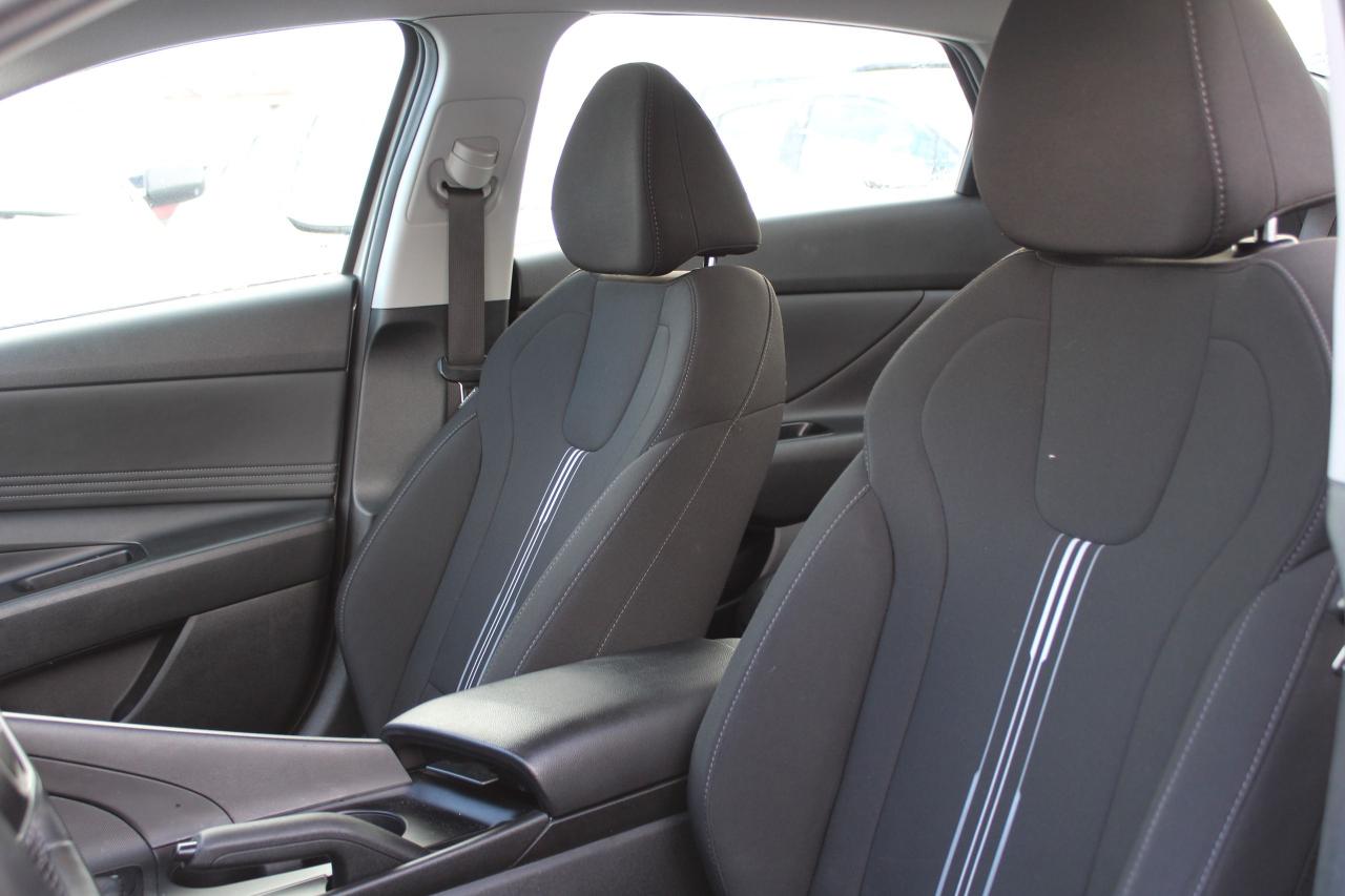 2023 Hyundai Elantra Preferred Photo