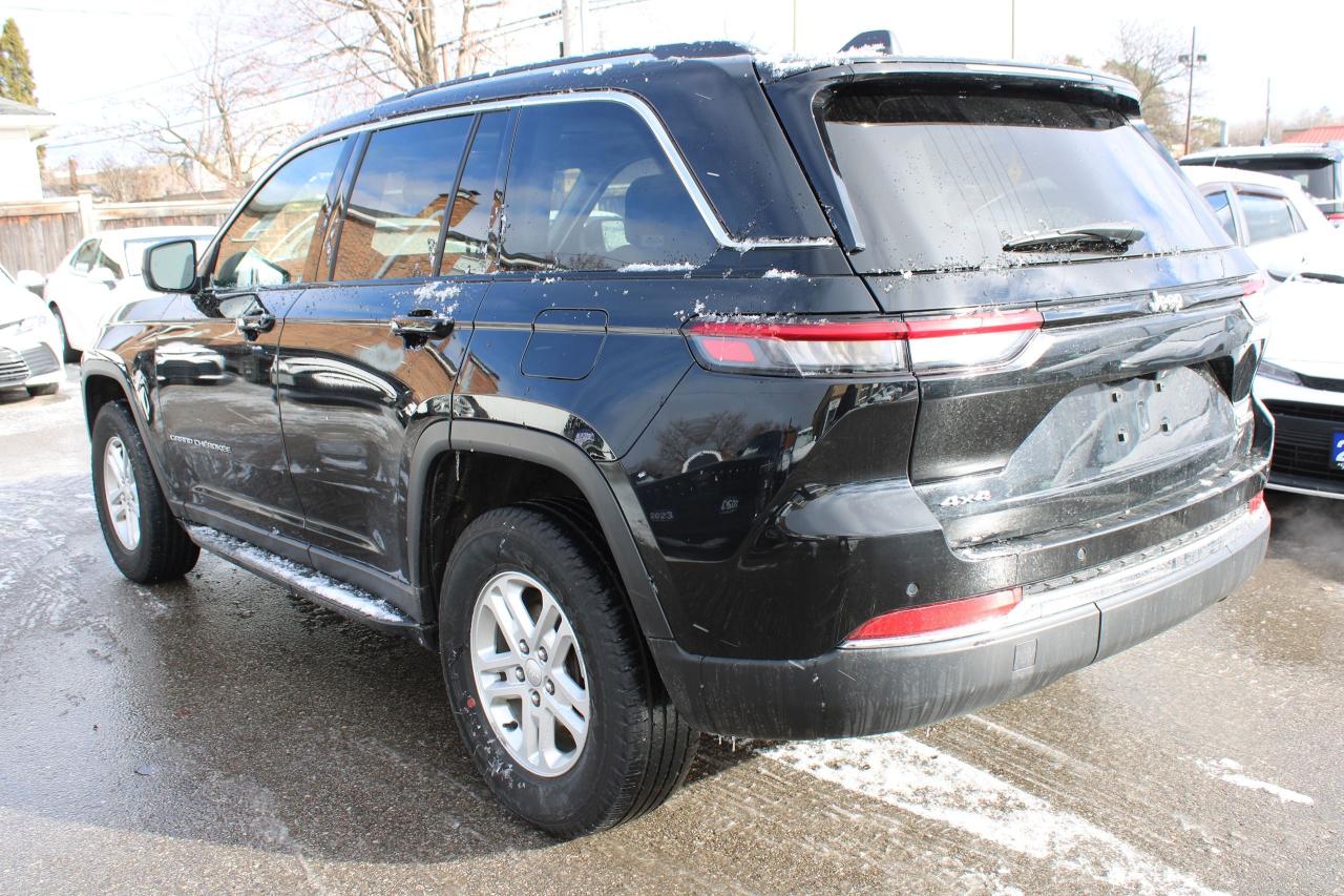 2023 Jeep Grand Cherokee Laredo Photo