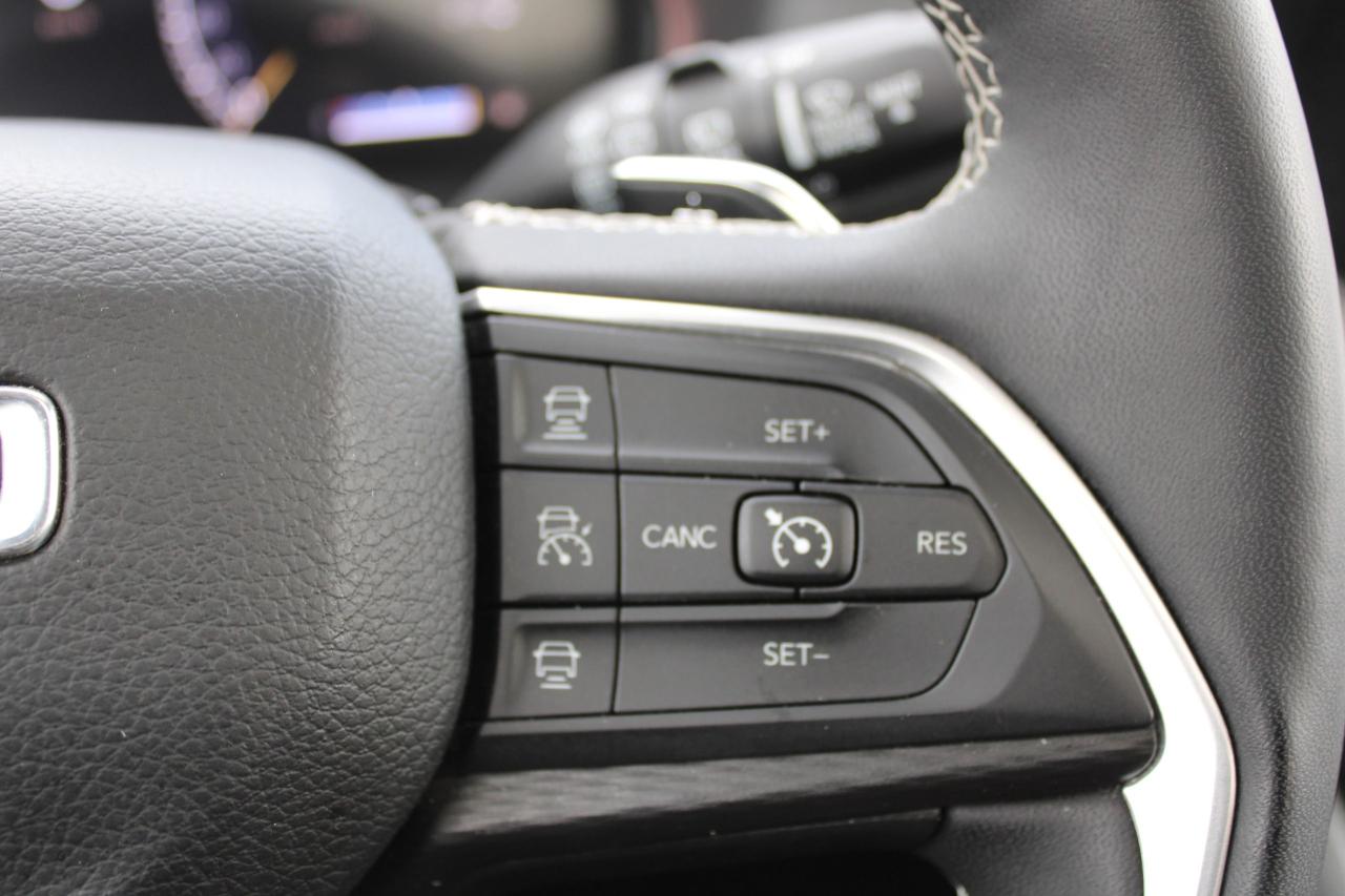 2023 Jeep Grand Cherokee Laredo Photo