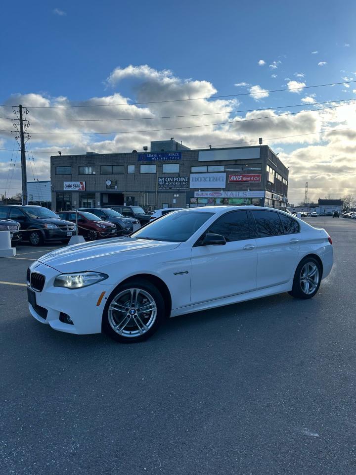2015 BMW 5 Series 528i M sport Photo