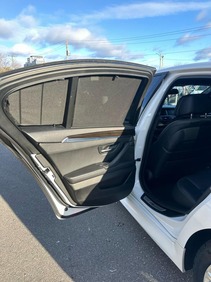 2015 BMW 5 Series 528i M sport Photo