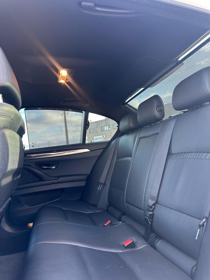 2015 BMW 5 Series 528i M sport Photo